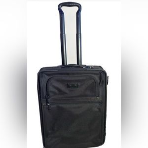 Tumi Carry-on Alpha Continental Traveler Zip Expandable 20”